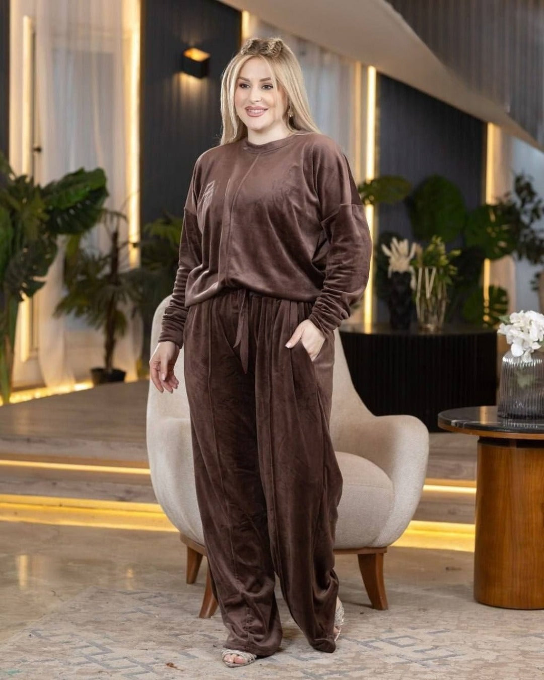 Plus Size Velvet Winter Pyjama Set – Comfortable Fit (80–110 kg)