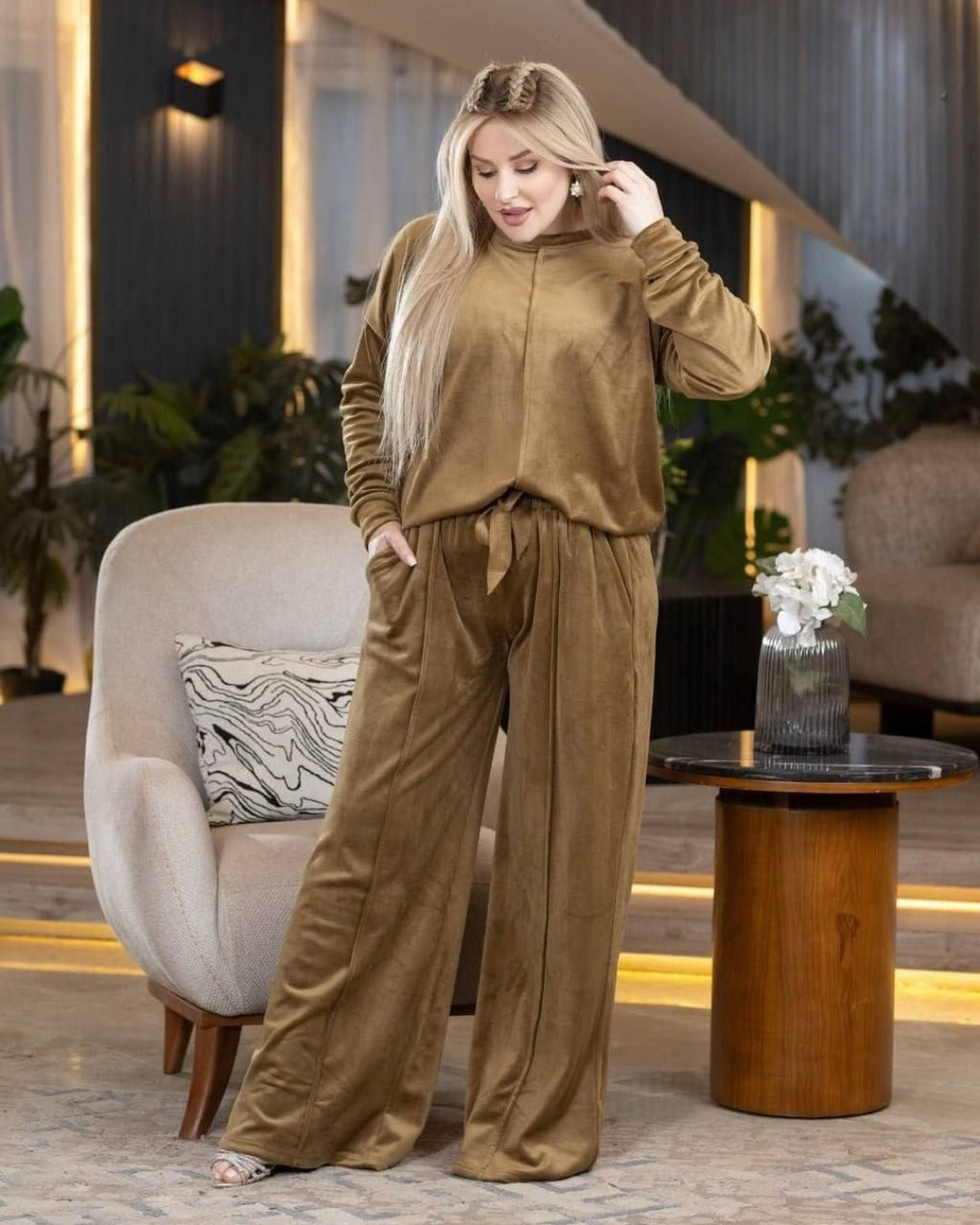 Plus Size Velvet Winter Pyjama Set – Comfortable Fit (80–110 kg)